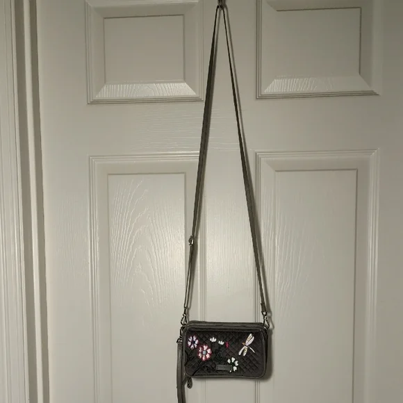 Vera Bradley RFID Crossbody Wallet Wolf Gray embroidered Flowers Dragonfly - Picture 5 of 16